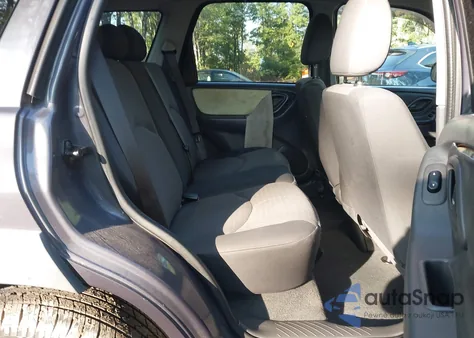 2006 Mazda Tribute I from USA, damaged, VIN 4F2YZ02Z86KM08943